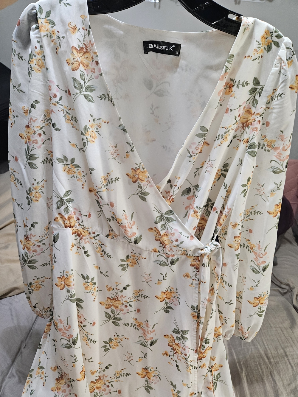 Allegra K White Floral Wrap Tunic with Yellow and Green Accents